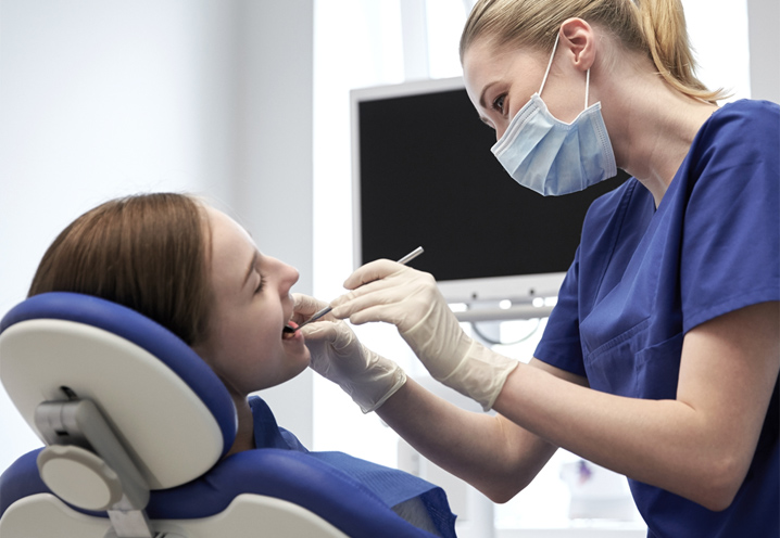 둘로스텍 치과 치료